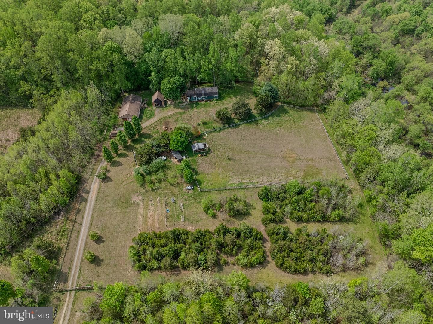 516 Apple Grove Road, Mineral