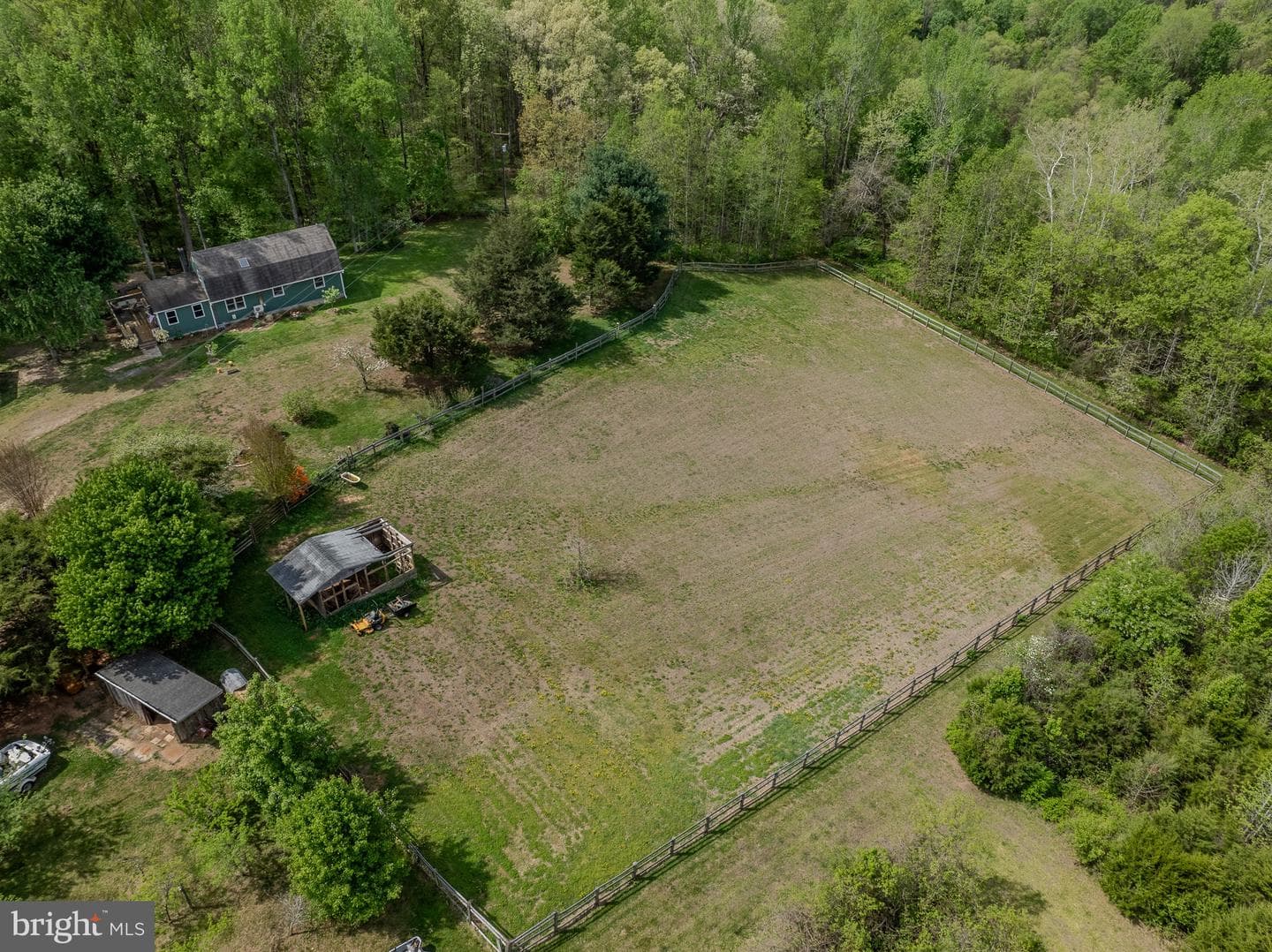 516 Apple Grove Road photo 3