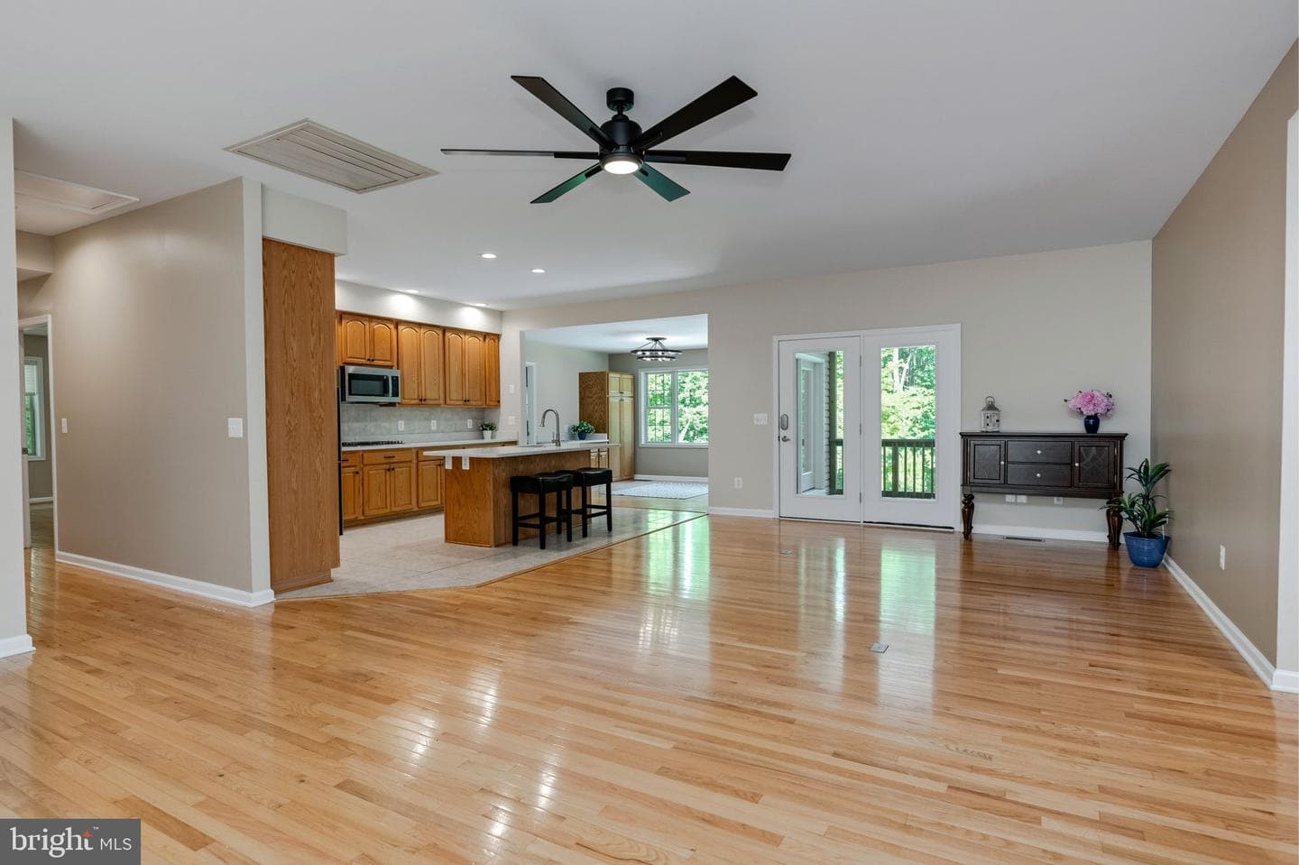 248 Oakwood Drive photo 3