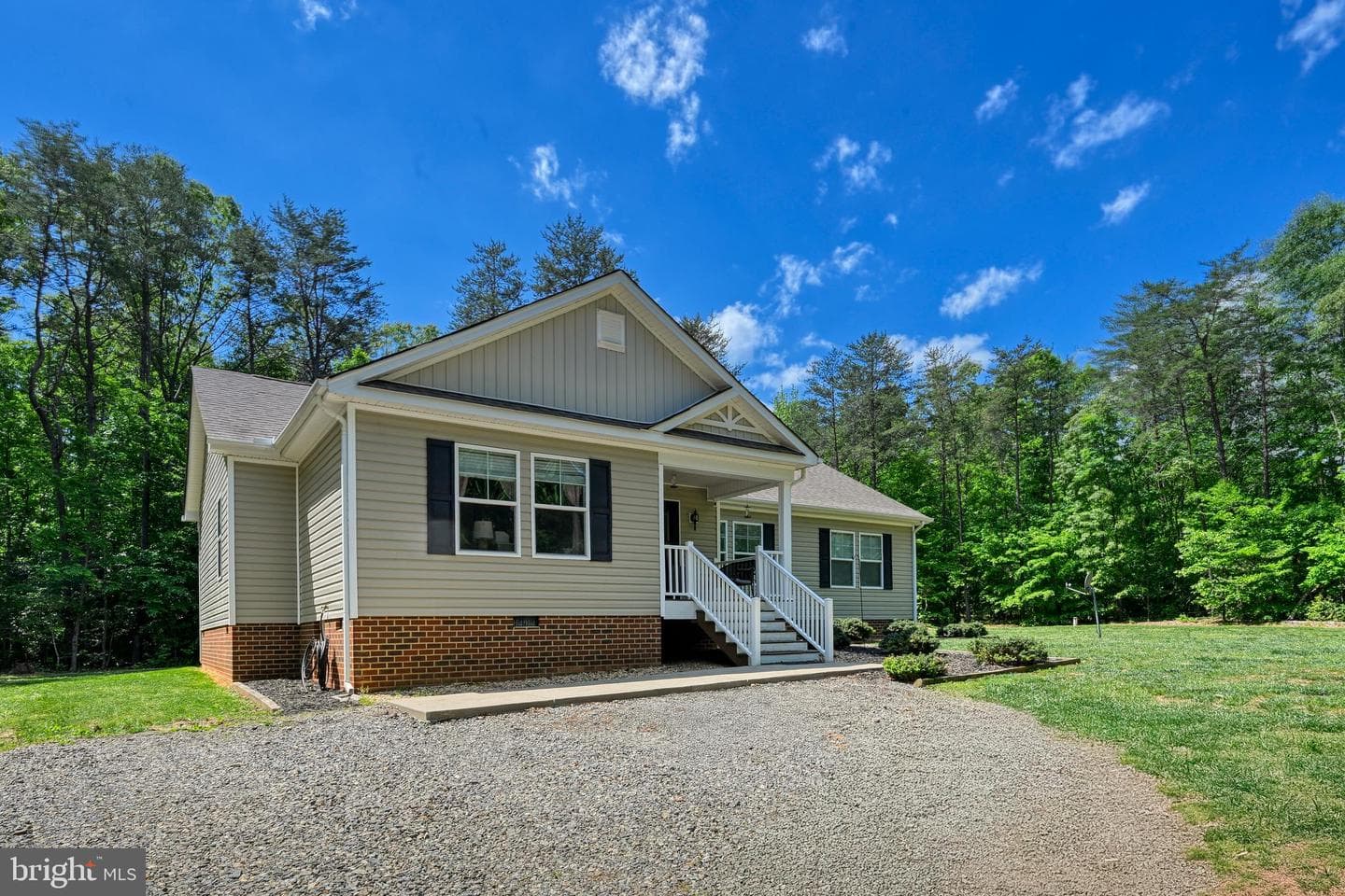 1176 Signboard Road, Bumpass