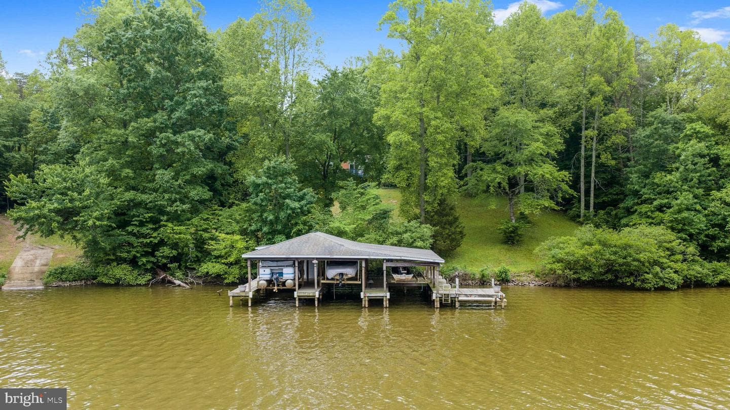 303 Pine Drive photo 80