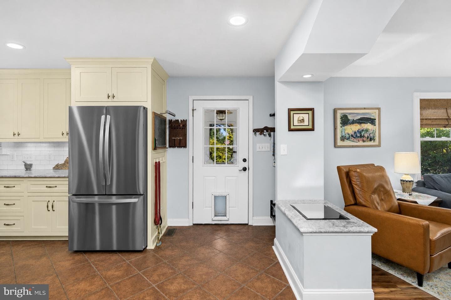 185 Mountain View photo 32