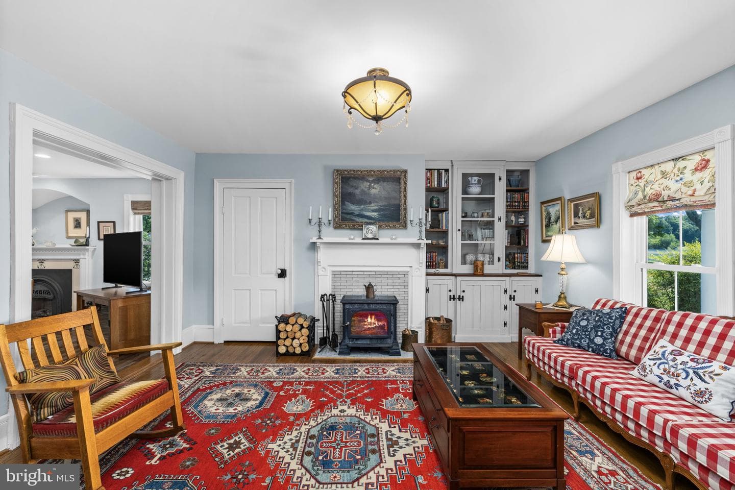 185 Mountain View photo 36