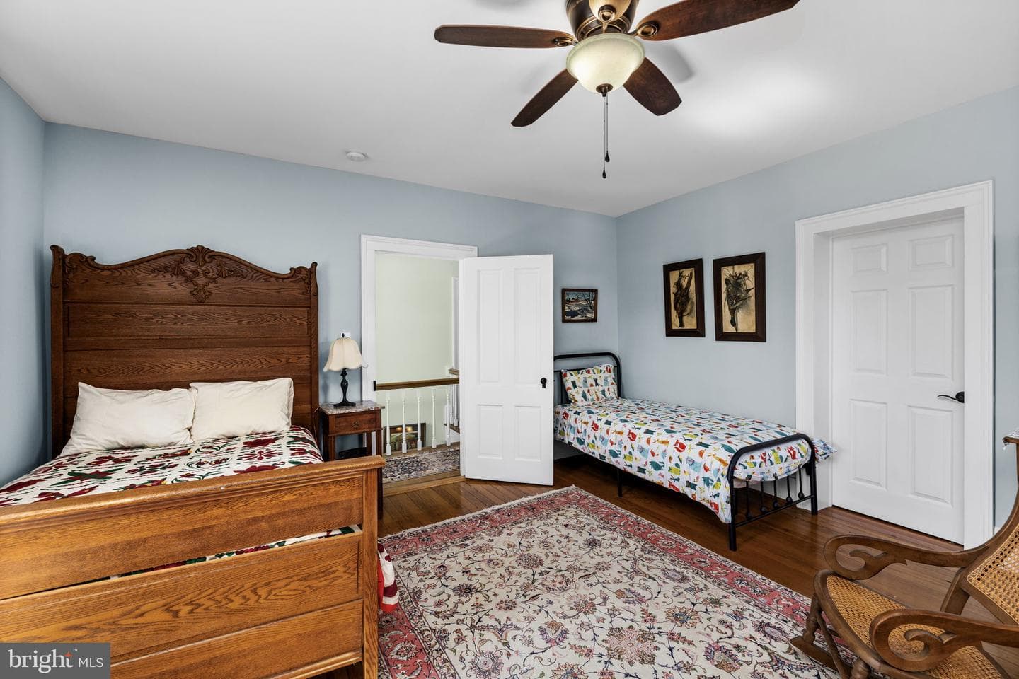 185 Mountain View photo 53