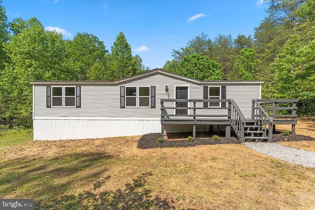 152 Oakland Place, Louisa
