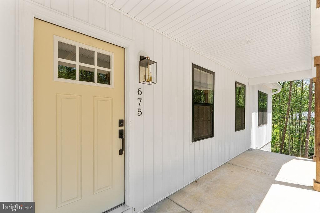 675 Vawter Corner Rd, Louisa