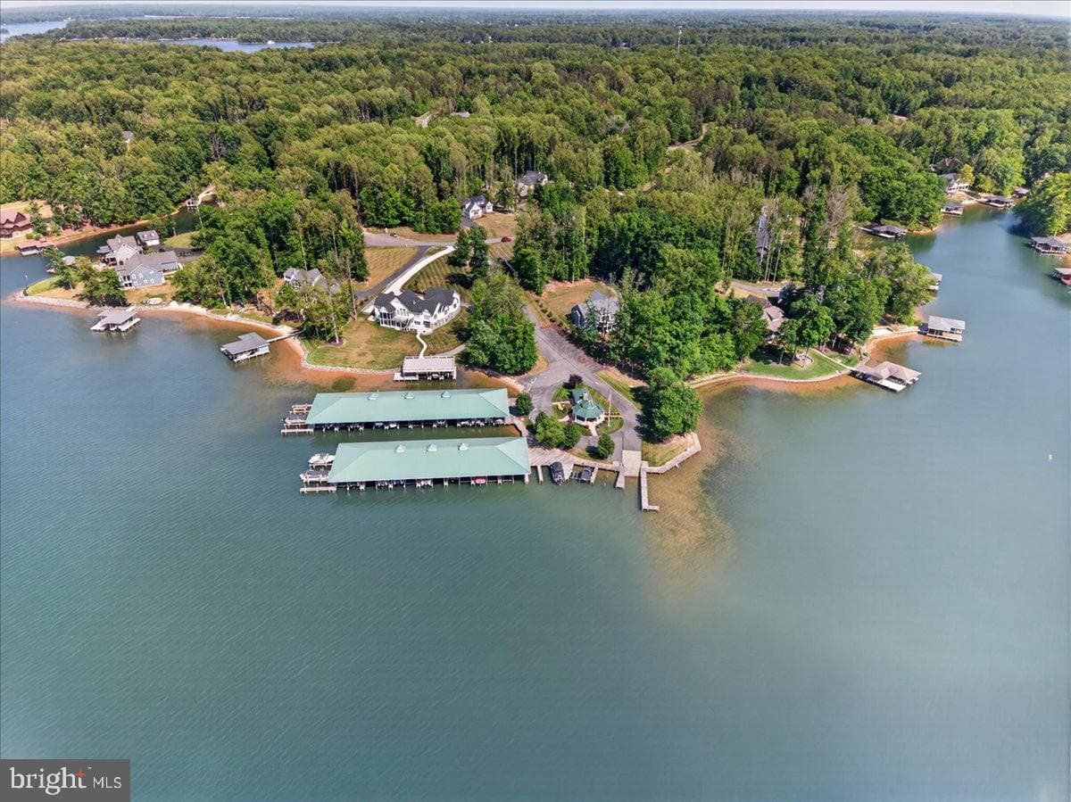 32 Mill Run photo 126