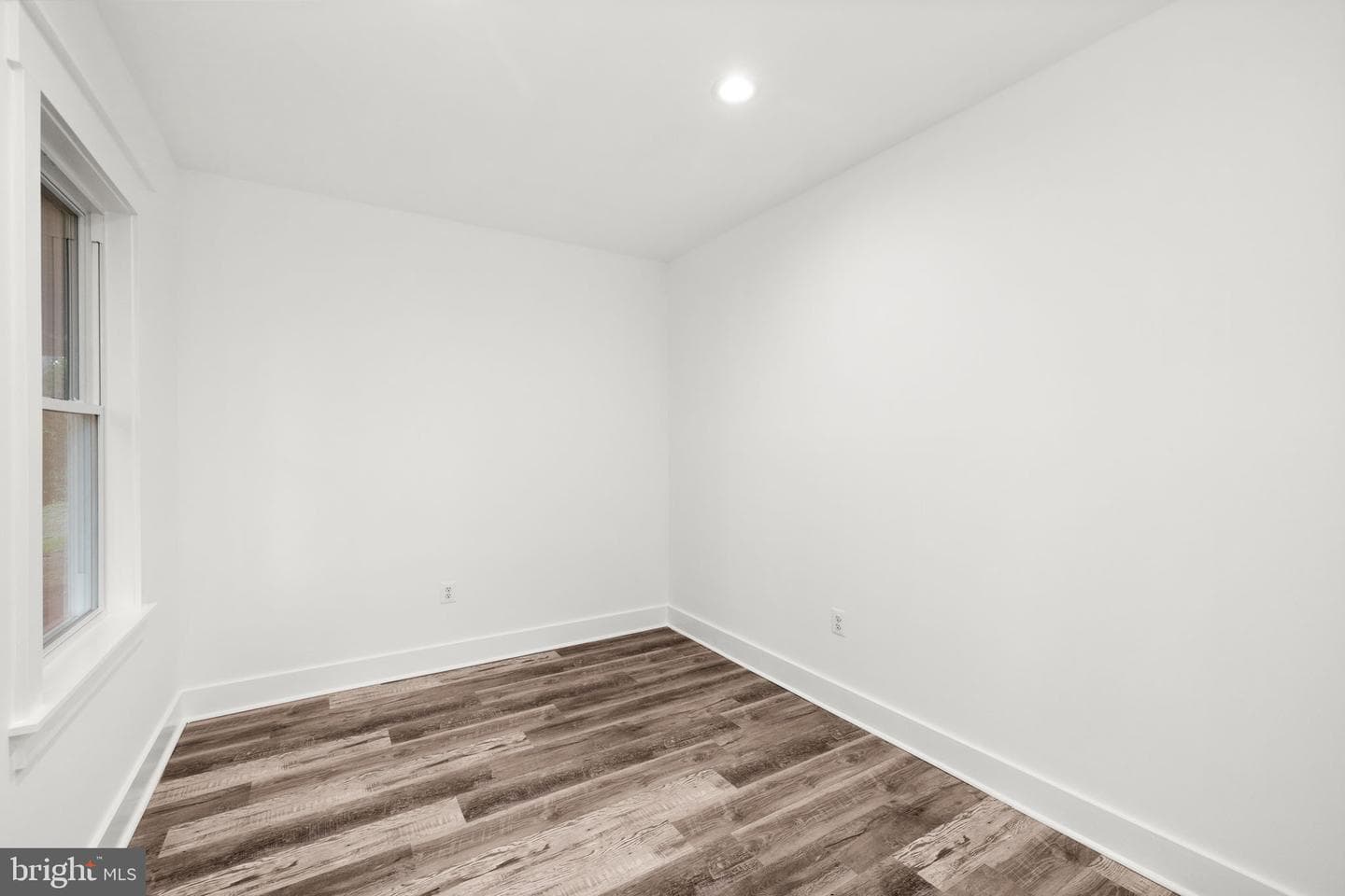 154 Waterview Drive photo 43