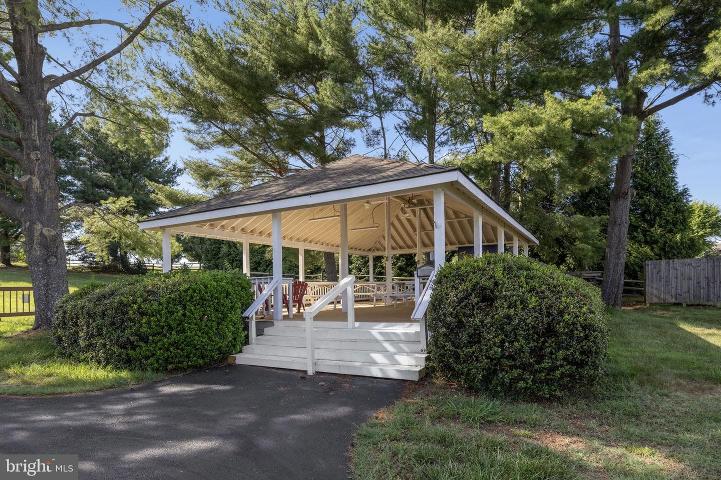 156 Scarlet O'hara Court photo 11