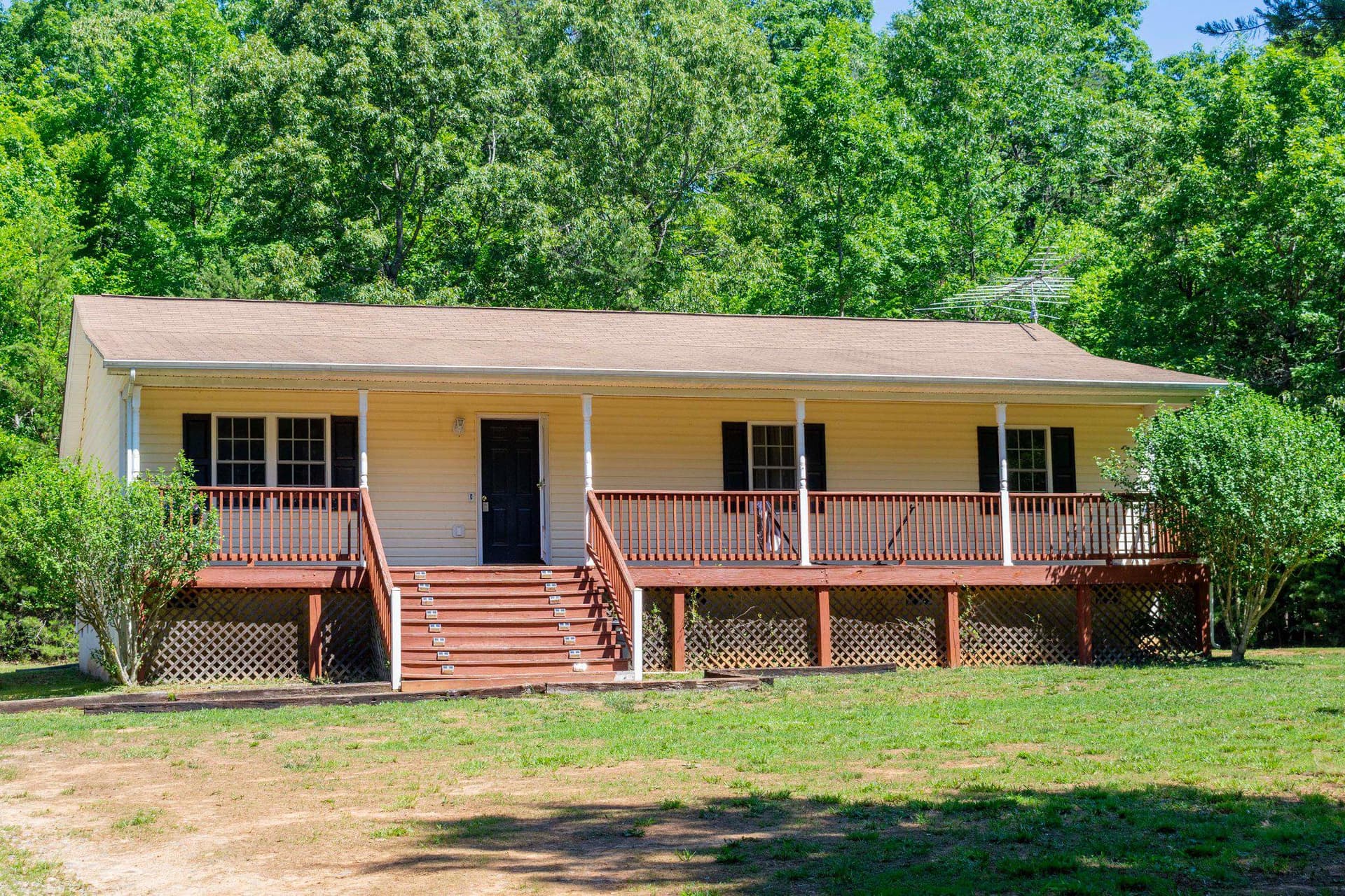 367 Tall Pines Drive, Mineral