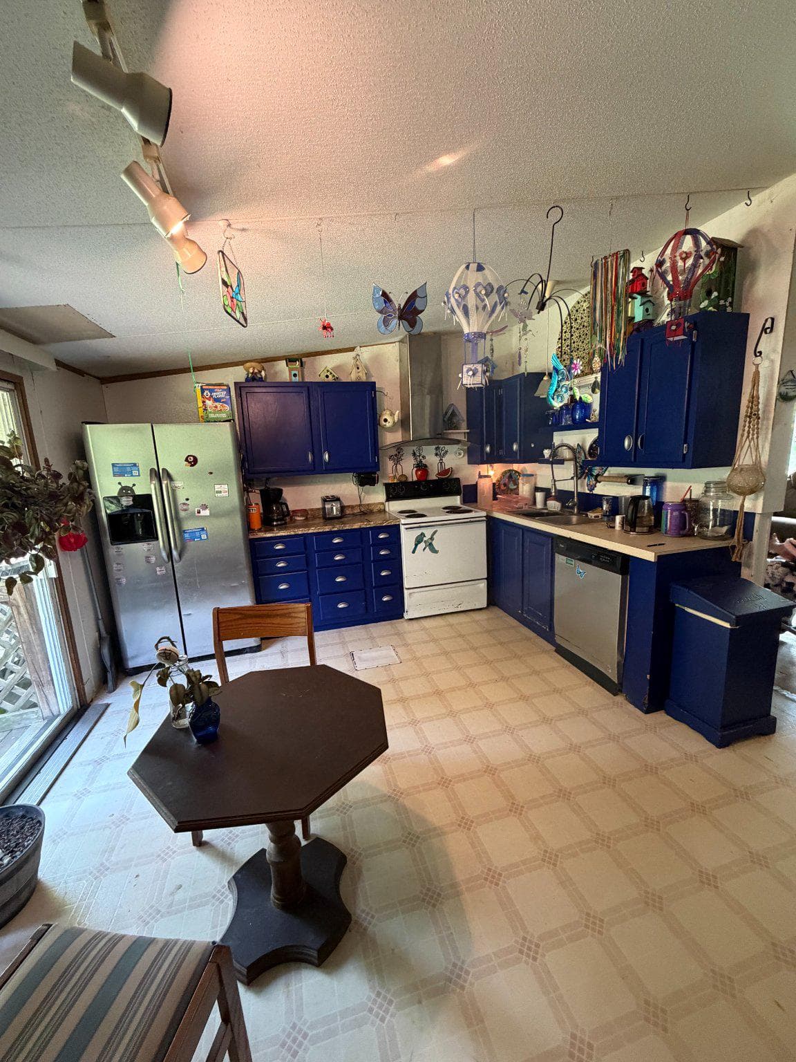 440 Freshwater Road photo 8
