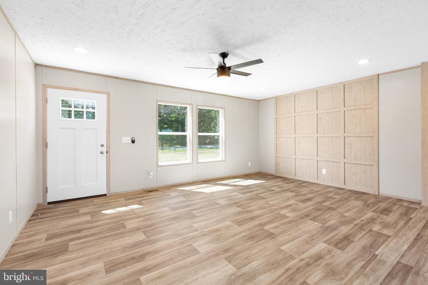 355 Moorefield Road photo 10
