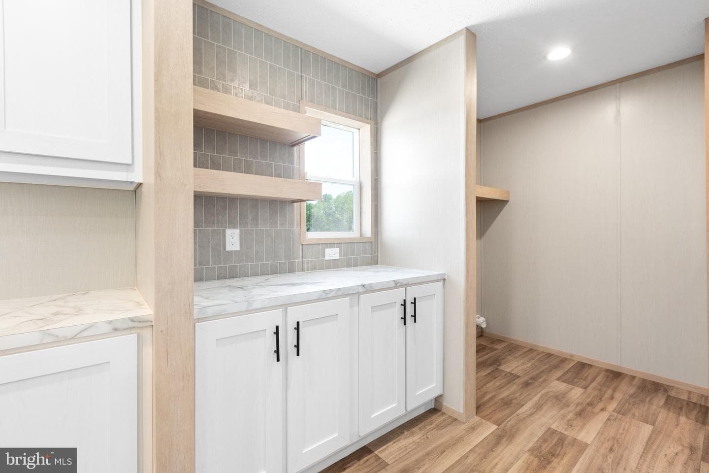355 Moorefield Road photo 15