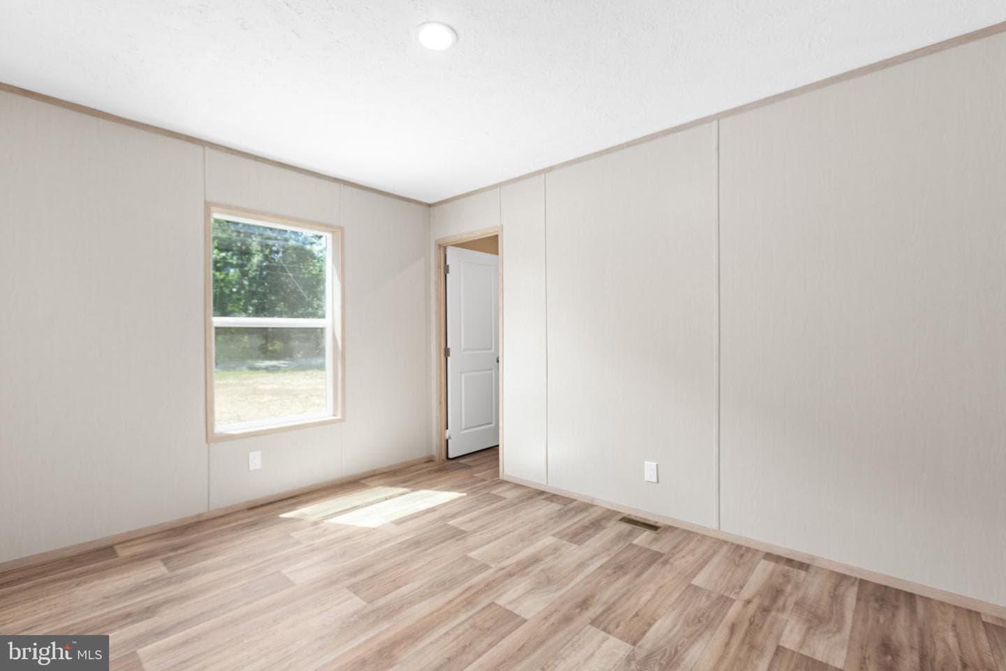 355 Moorefield Road photo 25