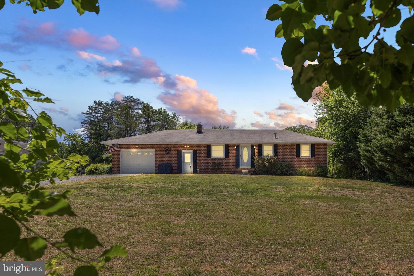 108 Melton Manor Dr photo 1