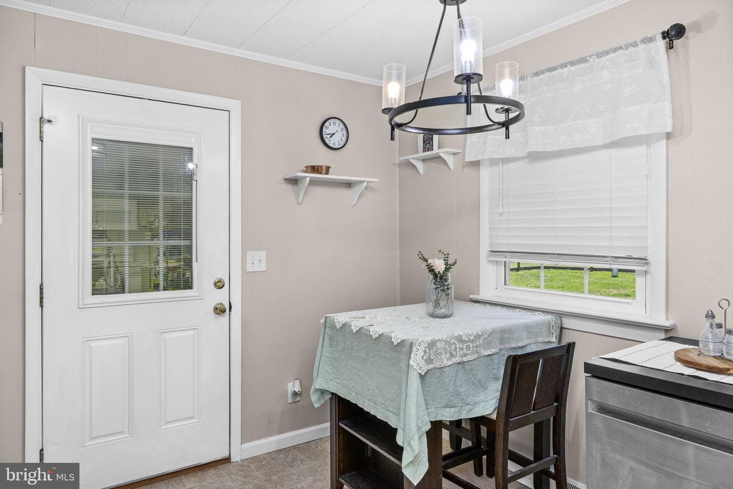 108 Melton Manor Dr photo 10