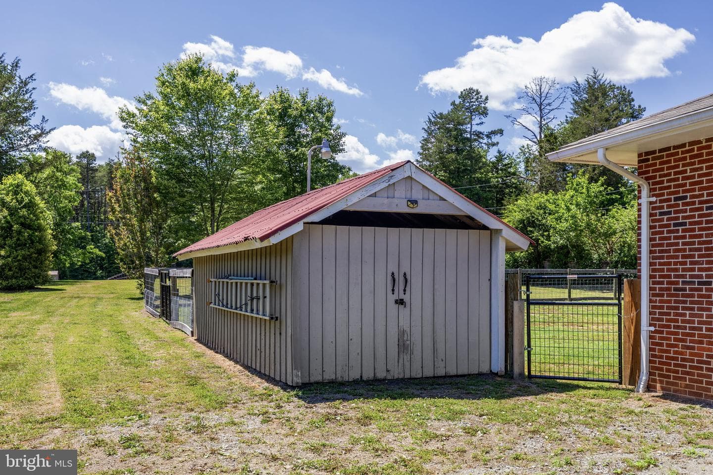 108 Melton Manor Dr photo 29