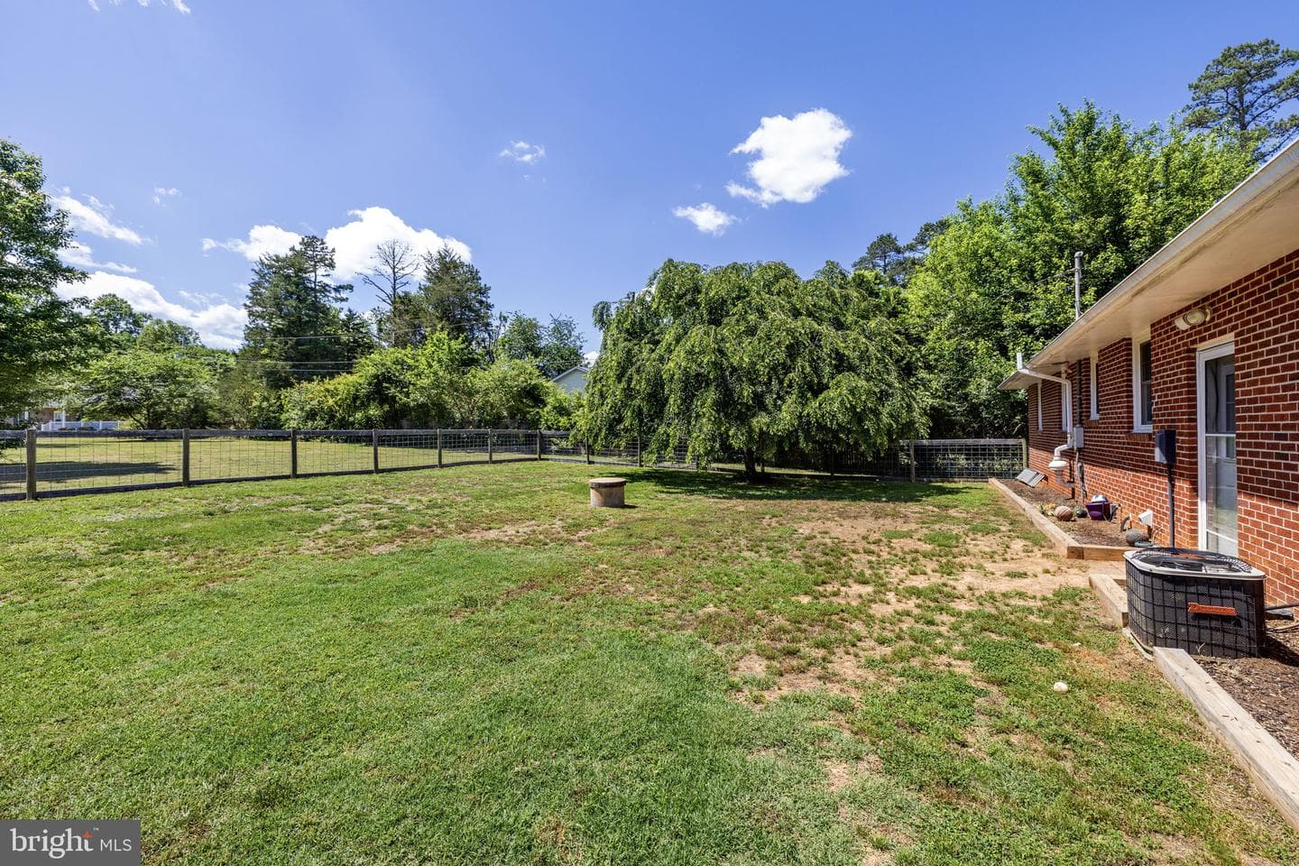 108 Melton Manor Dr photo 30