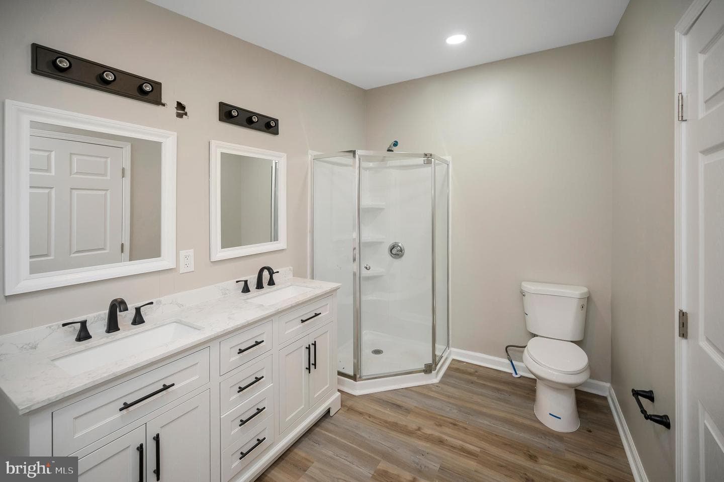 1438 Eastham Road photo 27