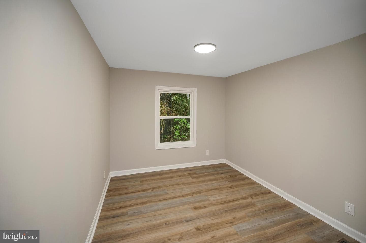 1438 Eastham Road photo 32