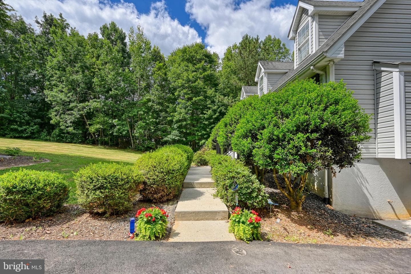 197 Shannon Glen Court photo 11