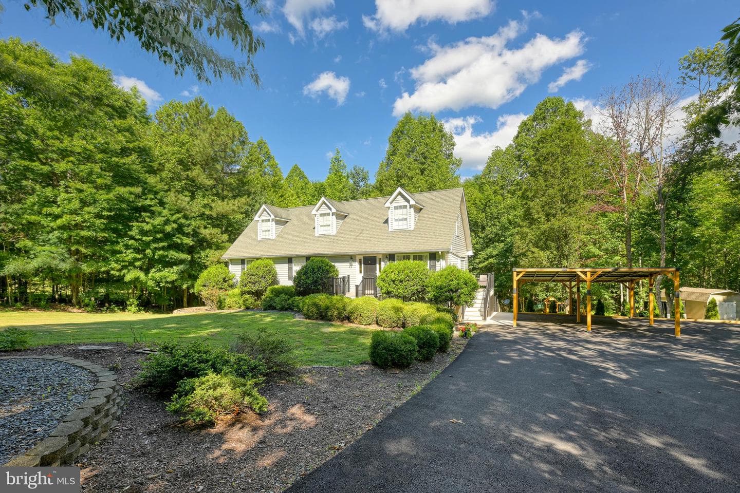 197 Shannon Glen Court photo 3
