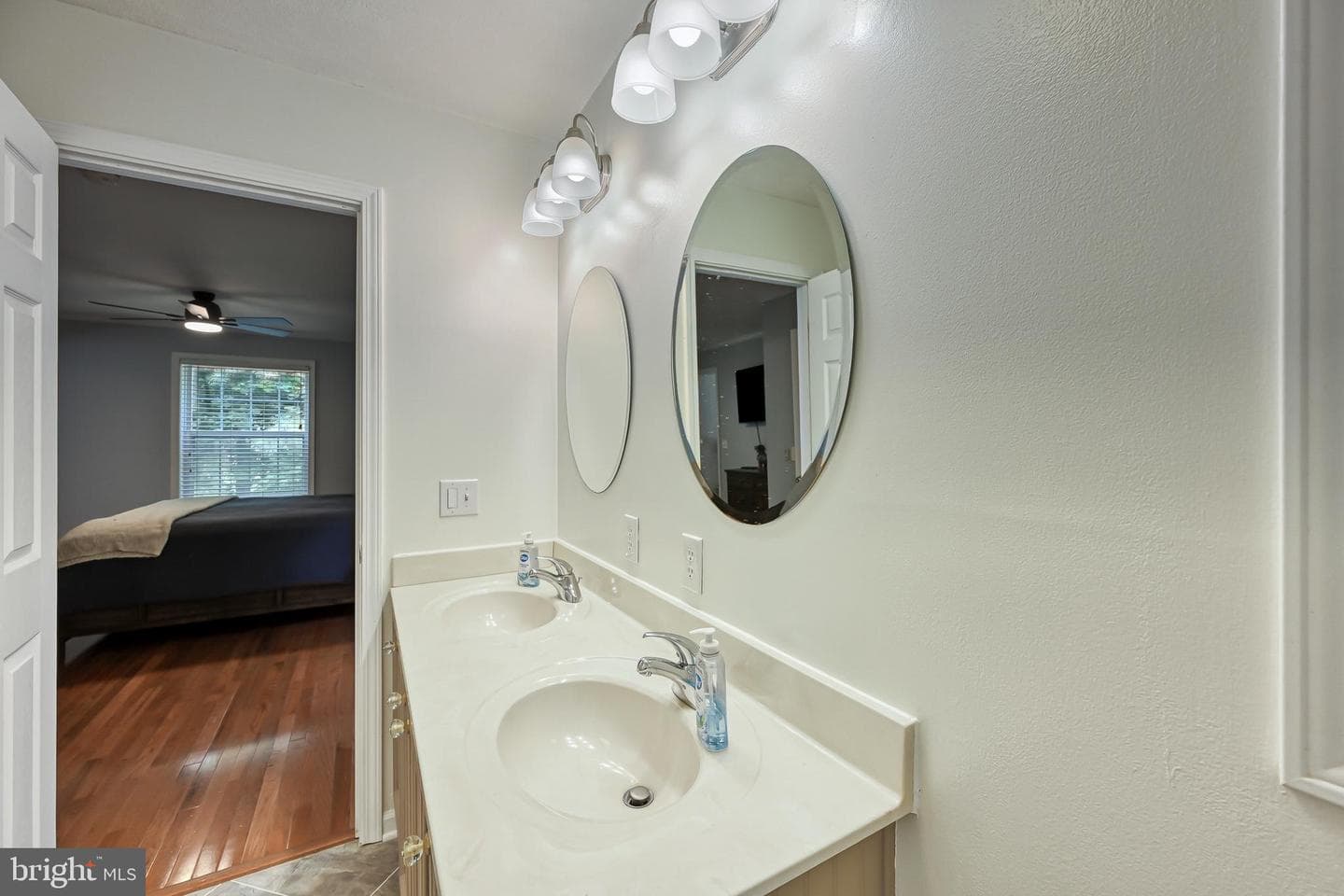 197 Shannon Glen Court photo 34