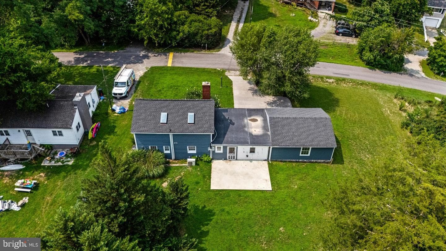 270 Ellis Drive photo 43