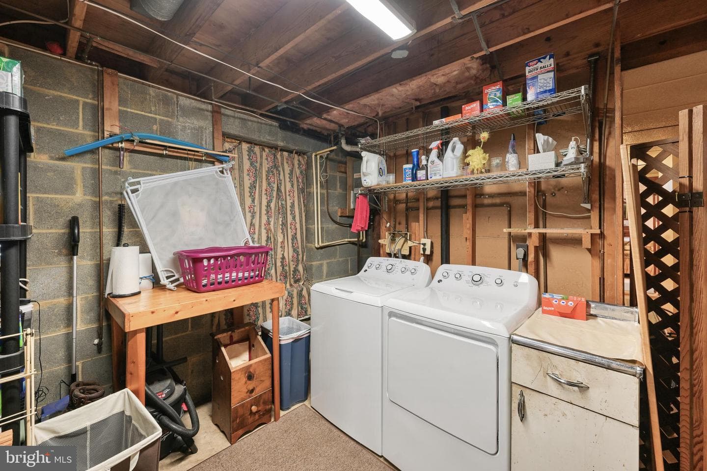 110 Patrick Henry Dr photo 56