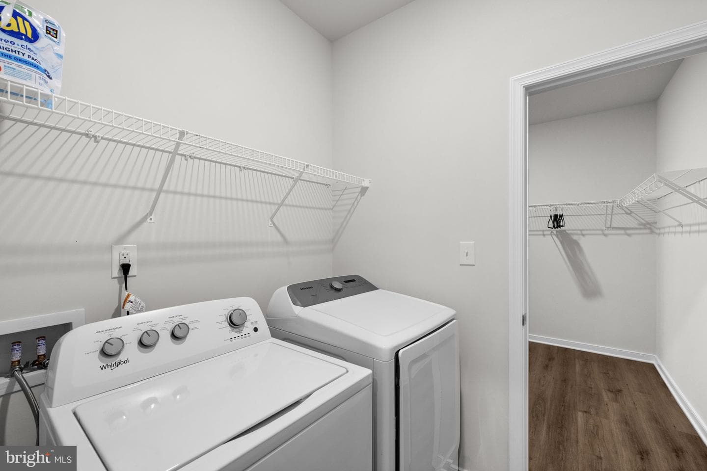 90 Holly Ct photo 51