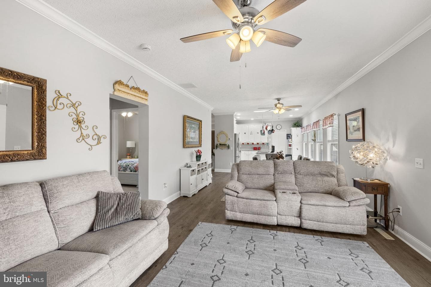 249 Derby Lane photo 32