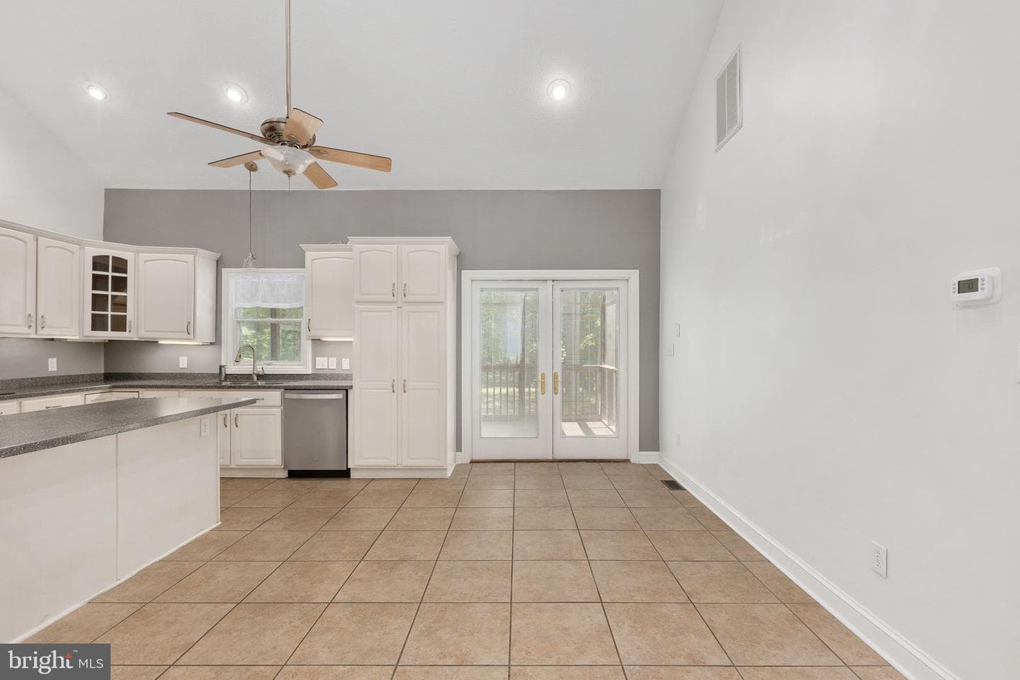 197 Oakleigh Lane photo 31