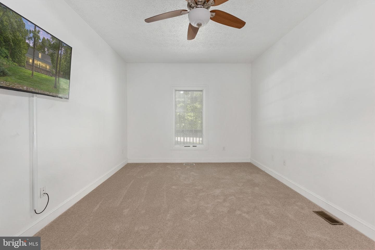 197 Oakleigh Lane photo 34
