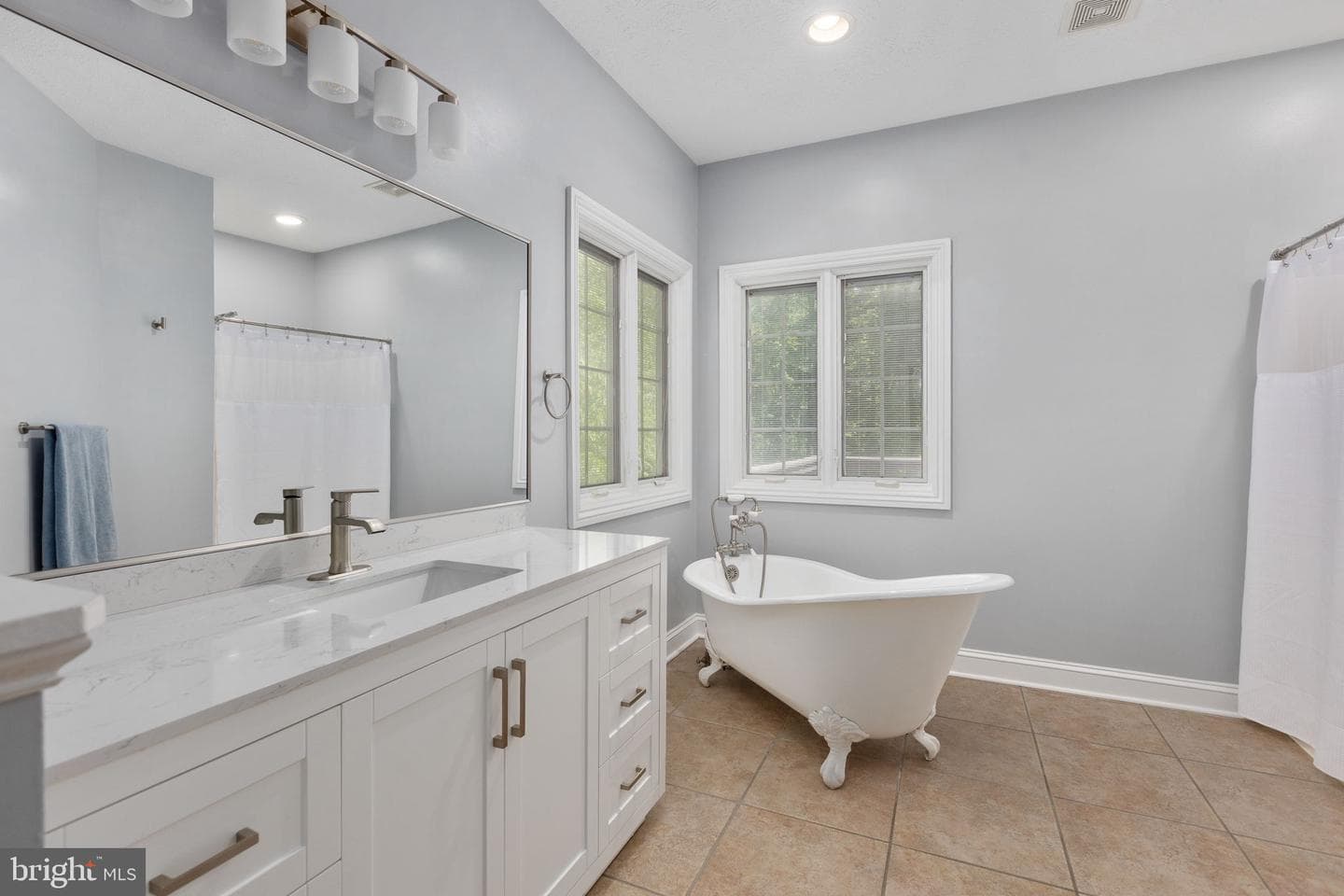 197 Oakleigh Lane photo 36