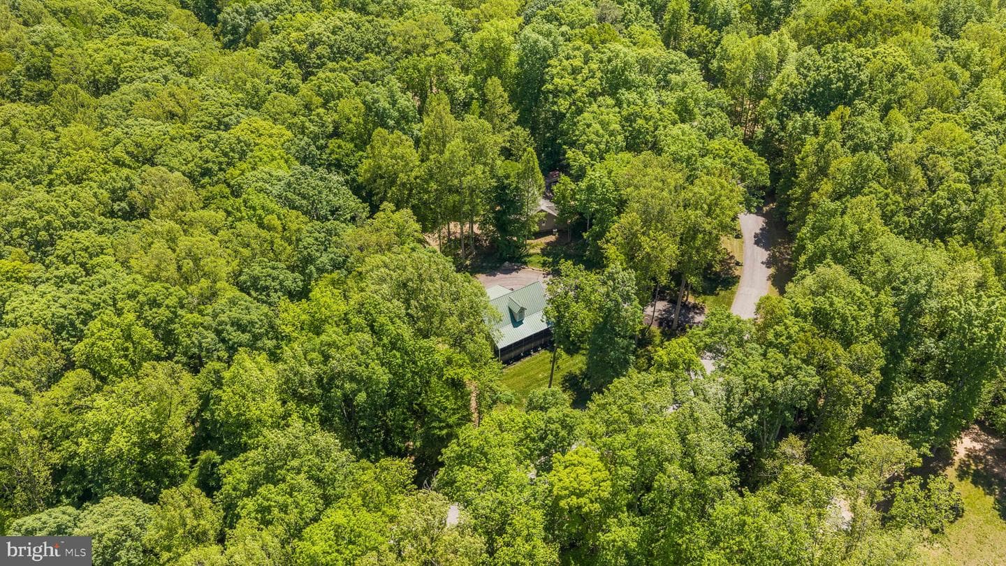 197 Oakleigh Lane photo 70