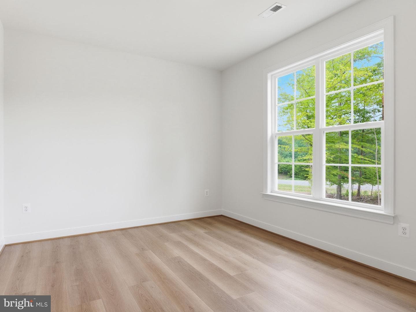 184 Dickinson Drive photo 10