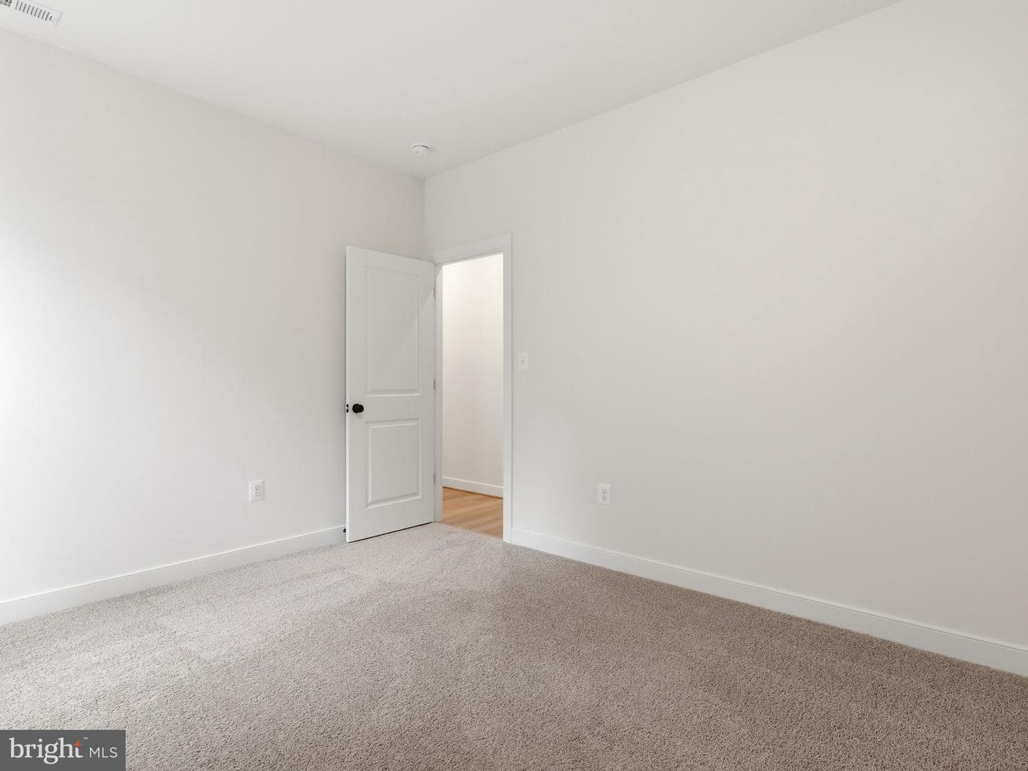 184 Dickinson Drive photo 18