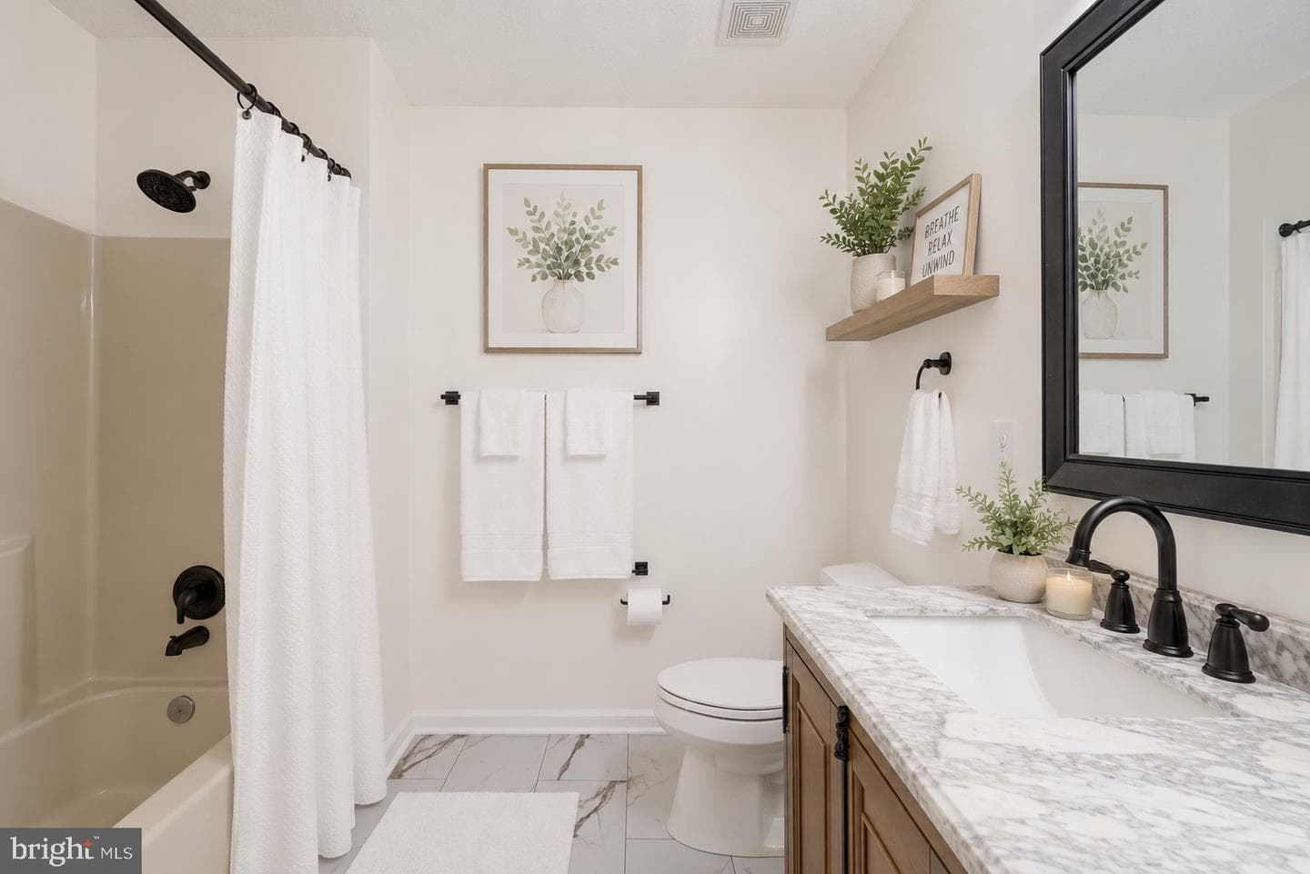 297 N Bluewater Boulevard photo 13