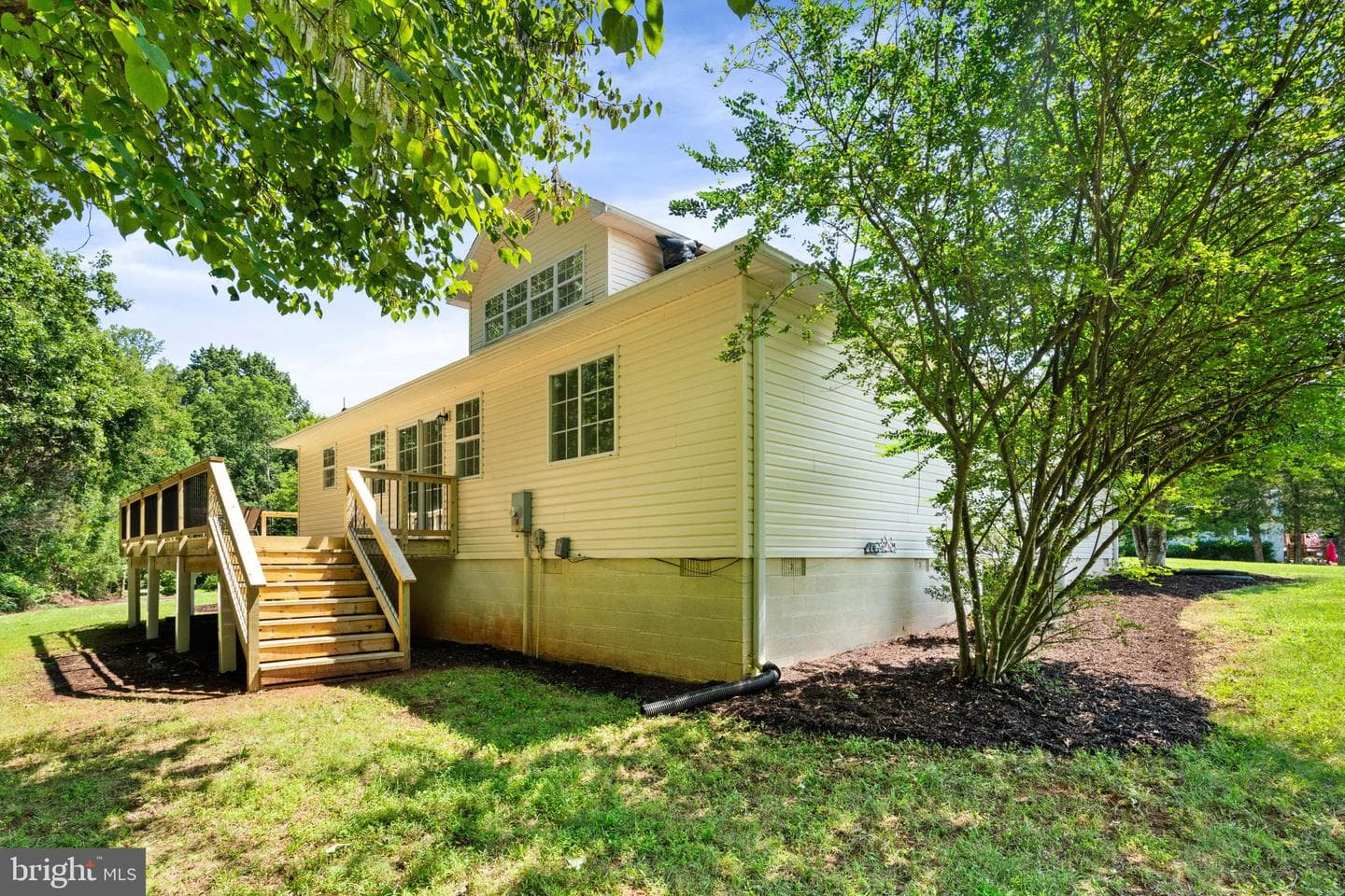 297 N Bluewater Boulevard photo 3