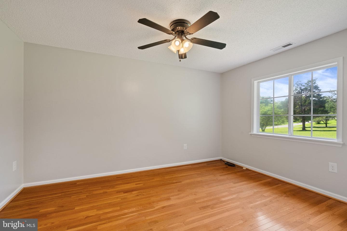 297 N Bluewater Boulevard photo 45
