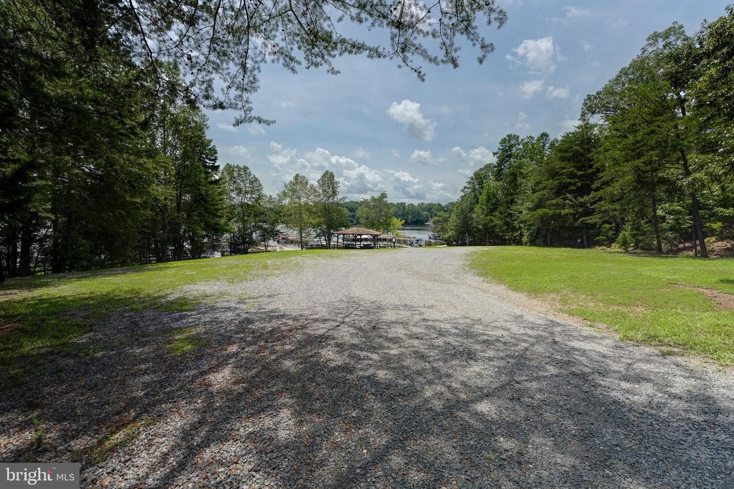 215 Mitchell Point Road photo 13