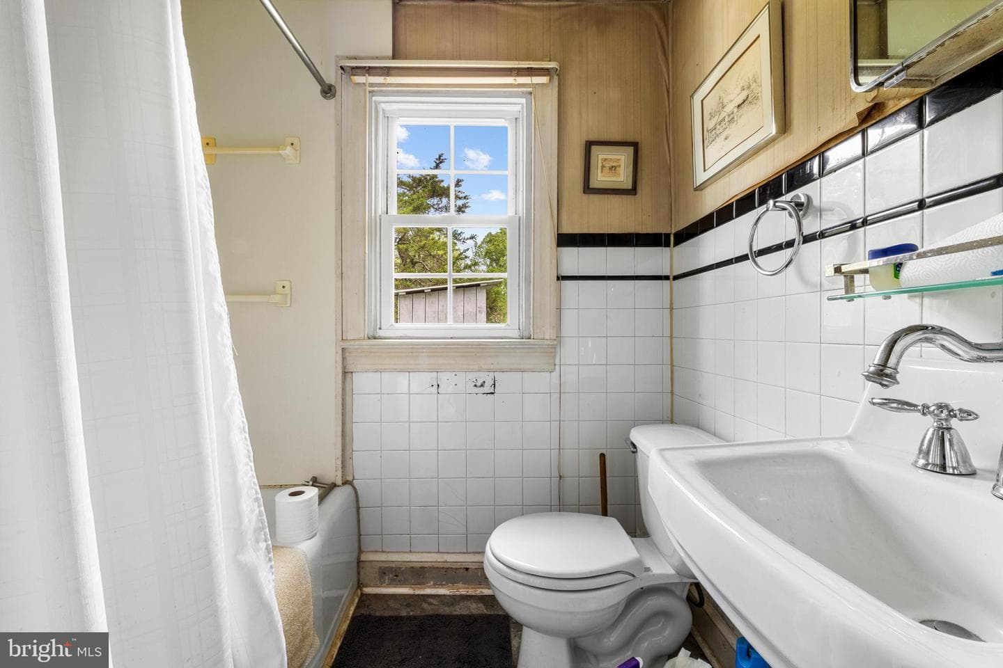 775 Spring Road photo 17