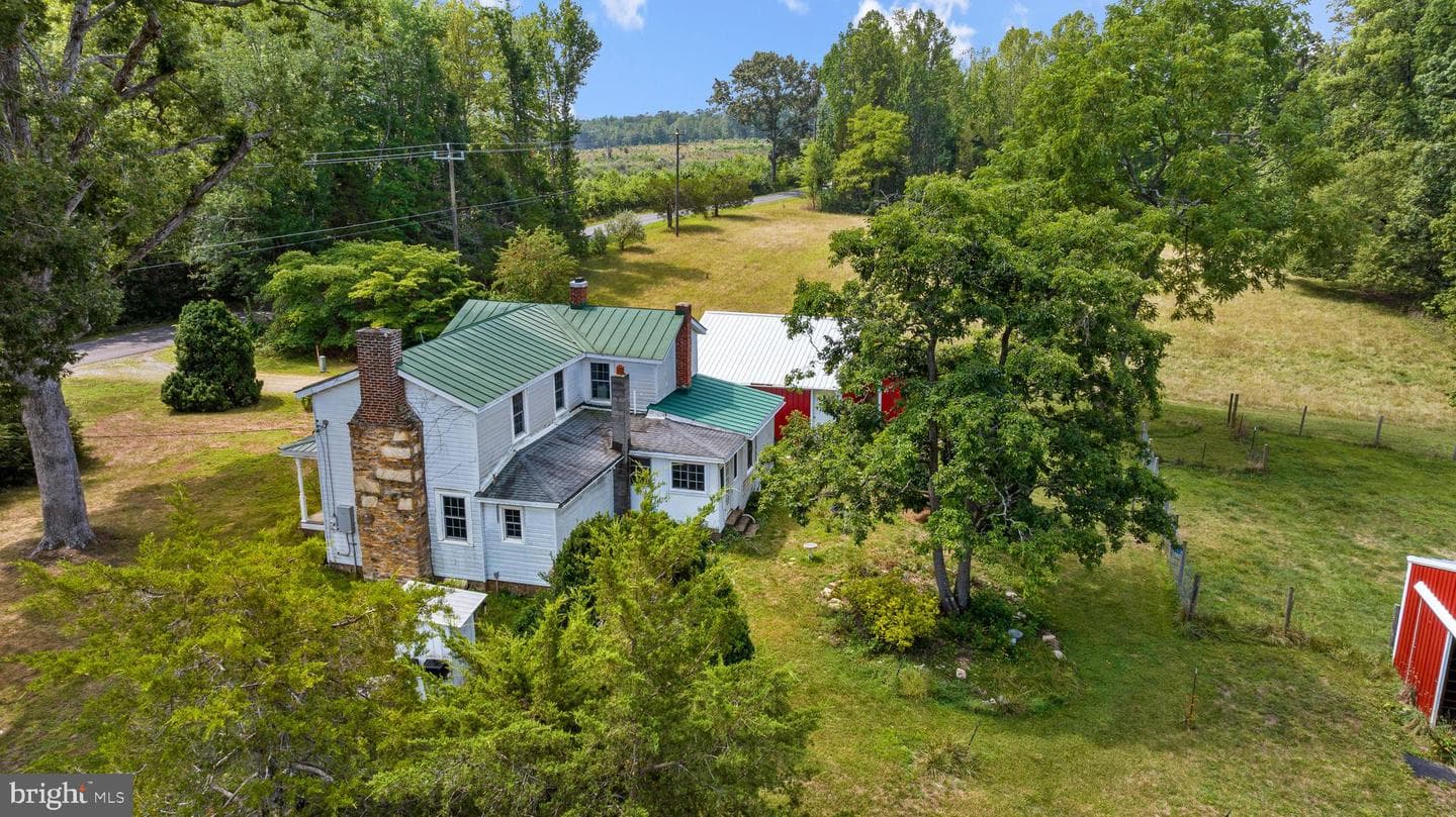 775 Spring Road photo 8