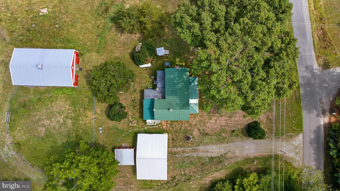 775 Spring Road photo 9
