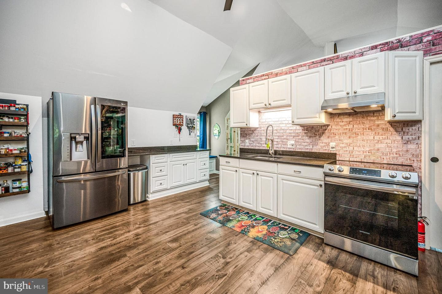 446 Bailey Drive photo 23
