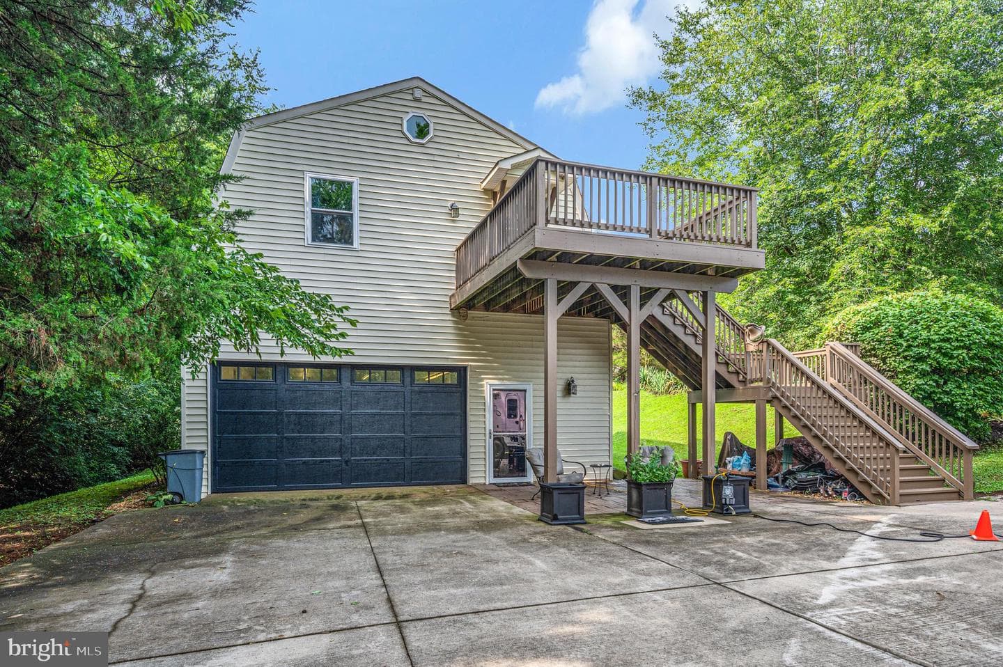 446 Bailey Drive photo 3