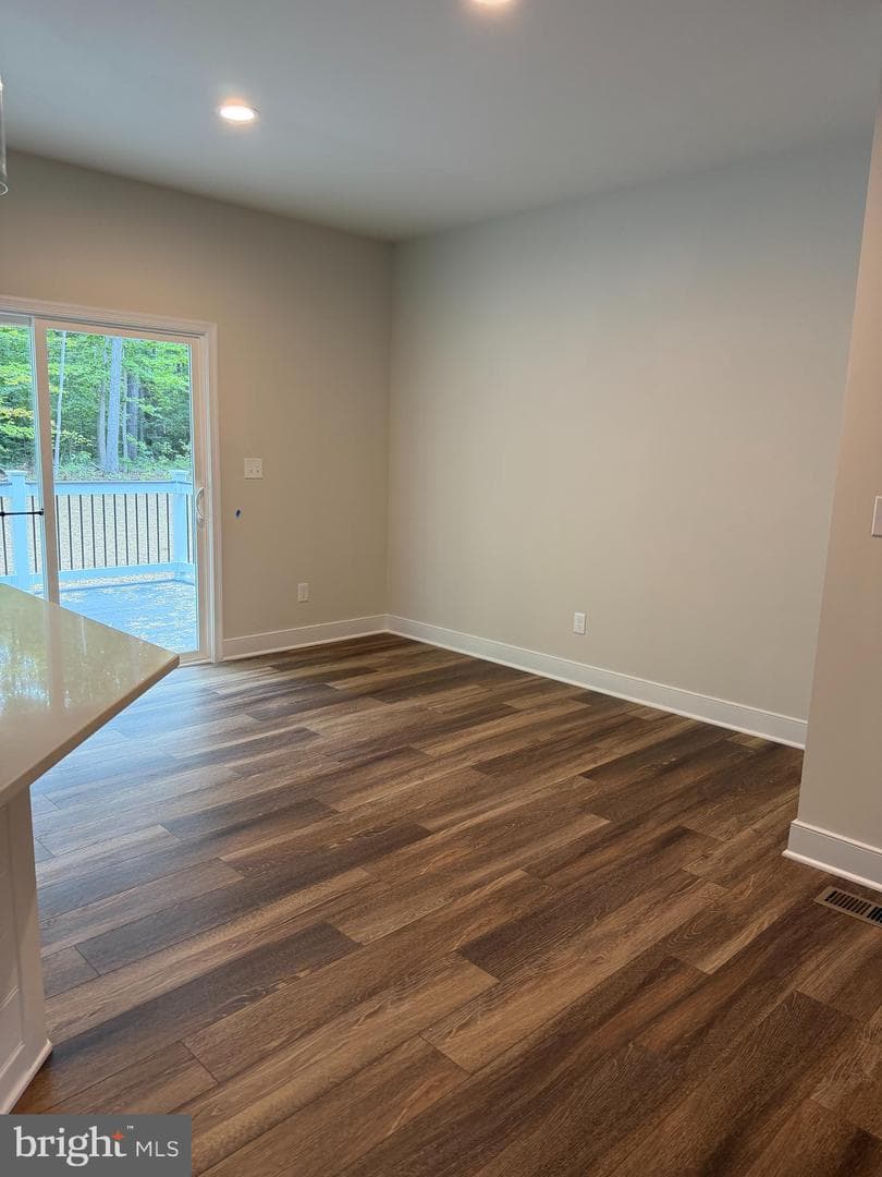 54 Laurel Drive photo 6