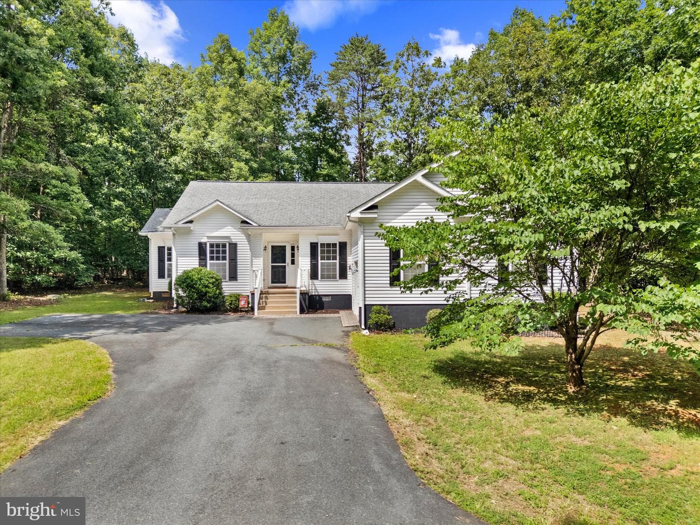178 Pinehurst Drive photo 3