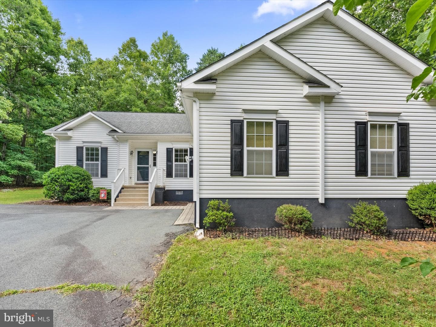 178 Pinehurst Drive photo 43