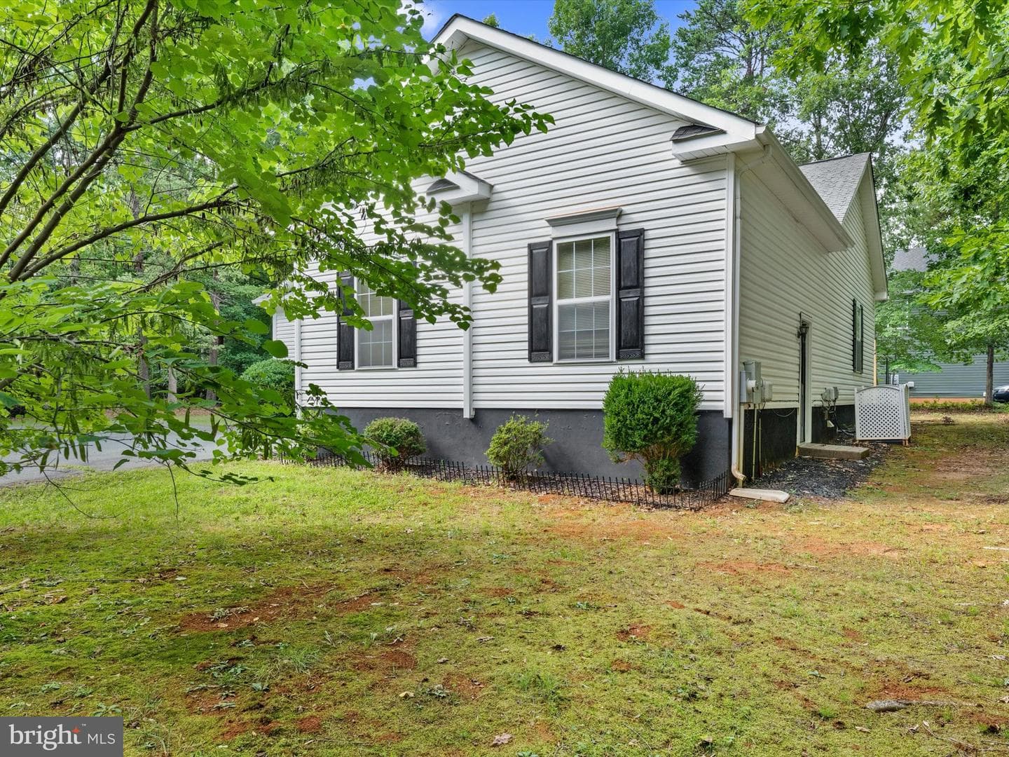 178 Pinehurst Drive photo 45